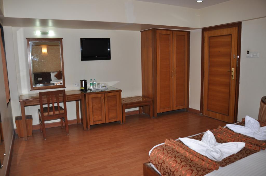 Hotel Abigail Regency Sirdi Kültér fotó