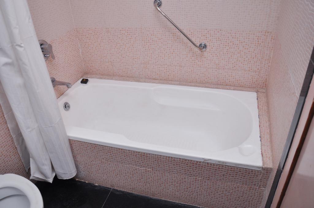 Hotel Abigail Regency Sirdi Kültér fotó