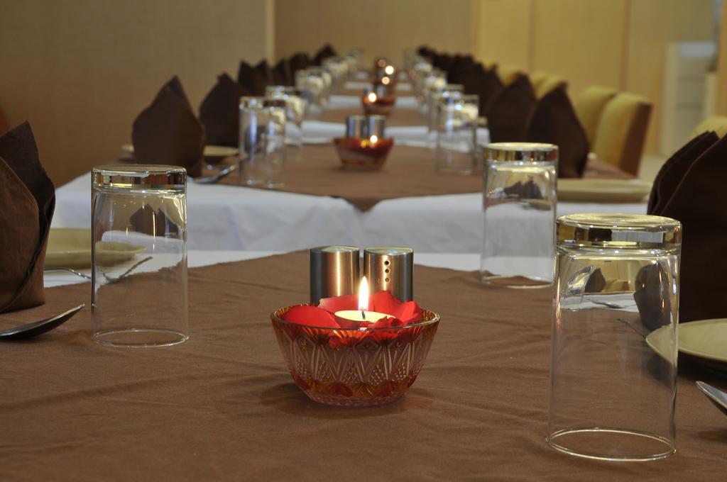 Hotel Abigail Regency Sirdi Kültér fotó