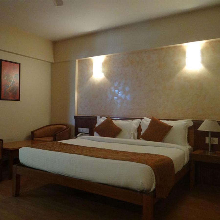 Hotel Abigail Regency Sirdi Szoba fotó